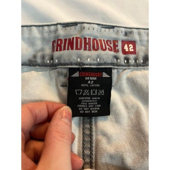 Grindhouse Men's Distressed Destroyed Denim Jeans/Shorts Size 42 White Acid Wash - Picture 11 of 11